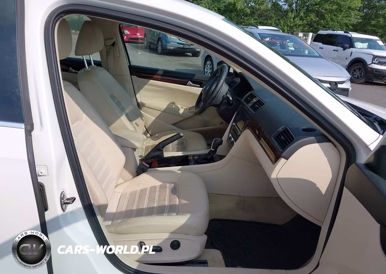2012 Volkswagen Passat 2.5L Sel Premium VIN:1VWCP7A34CC039541 - 5