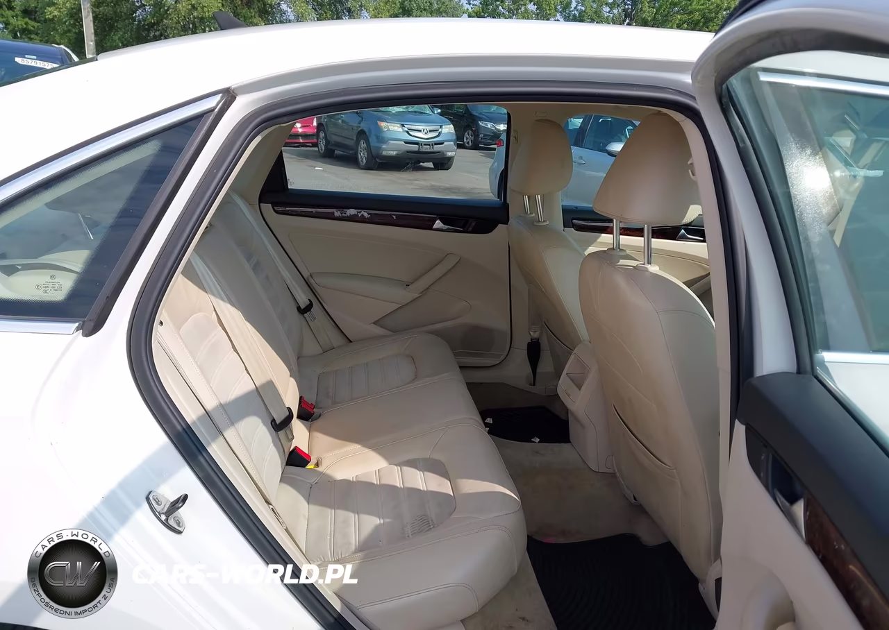 2012 Volkswagen Passat 2.5L Sel Premium VIN:1VWCP7A34CC039541 - 8