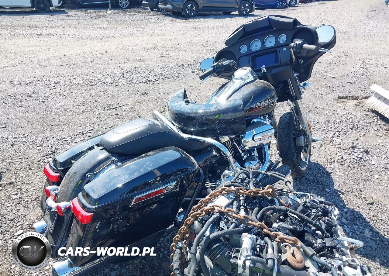 2020 Harley-Davidson Flhx VIN:1HD1KBC15LB670150 - 4