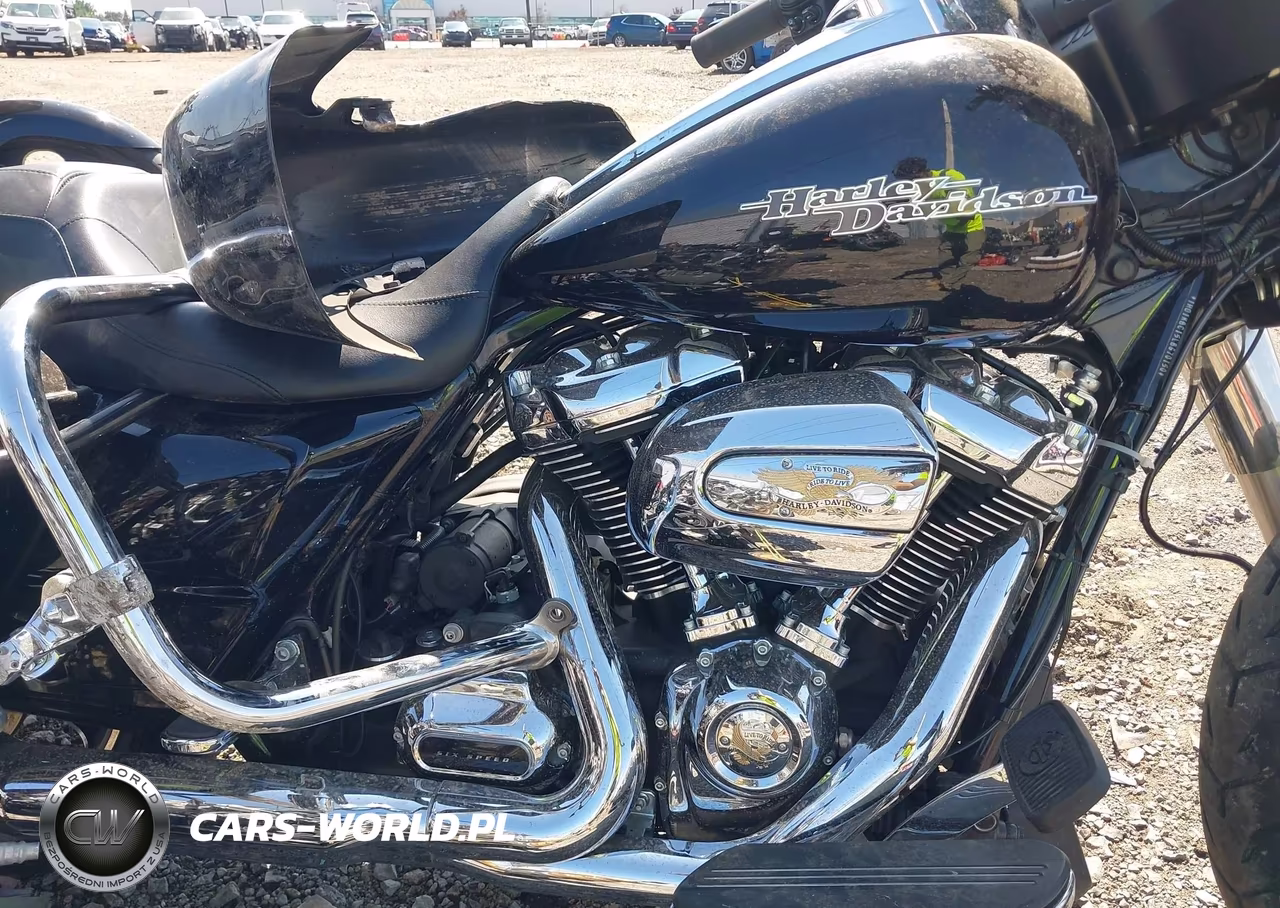 2020 Harley-Davidson Flhx VIN:1HD1KBC15LB670150 - 8