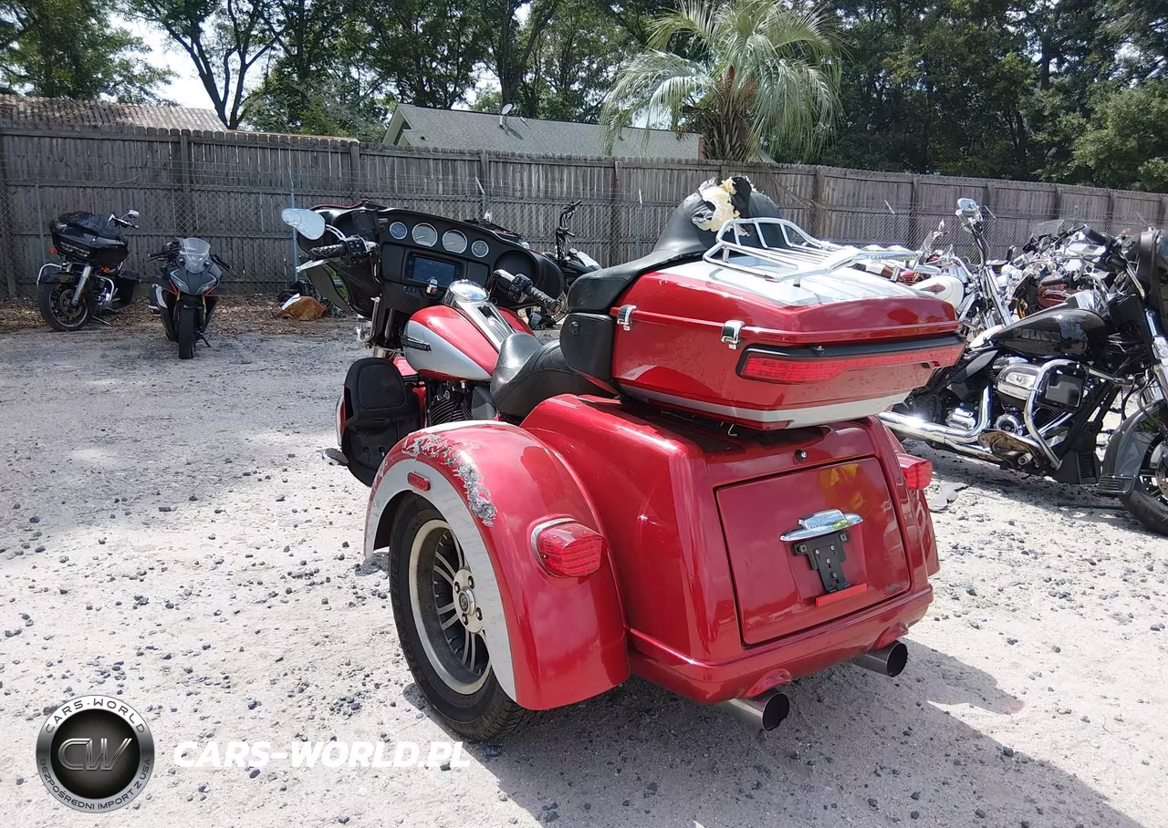 2019 Harley-Davidson Flhtcutg VIN:1HD1MAF16KB856360 - 3