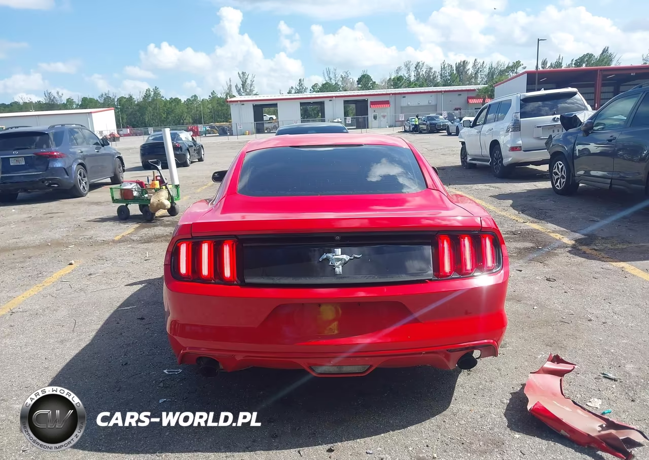 2016 Ford Mustang V6 VIN:1FA6P8AM4G5321578 - 16