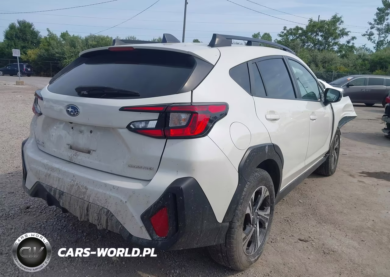 2024 Subaru Crosstrek Premium VIN:JF2GUADCXR8330175 - 4