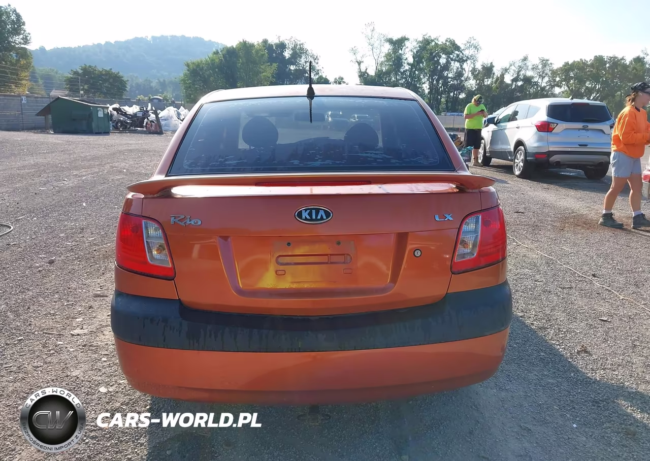 2008 Kia Rio Lx VIN:KNADE123786337822 - 17