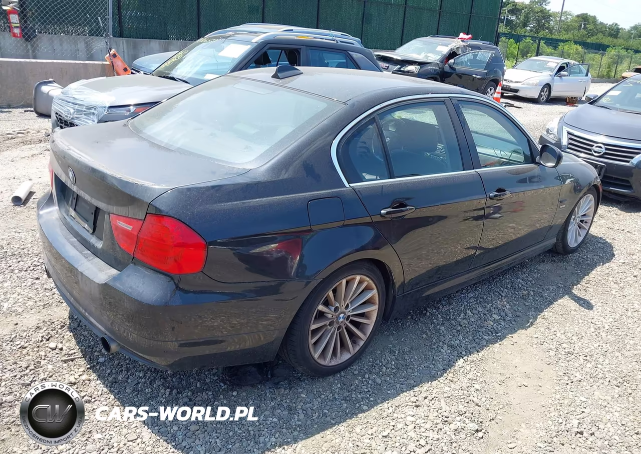2009 BMW 335I xDrive VIN:WBAPL33519A406680 - 4