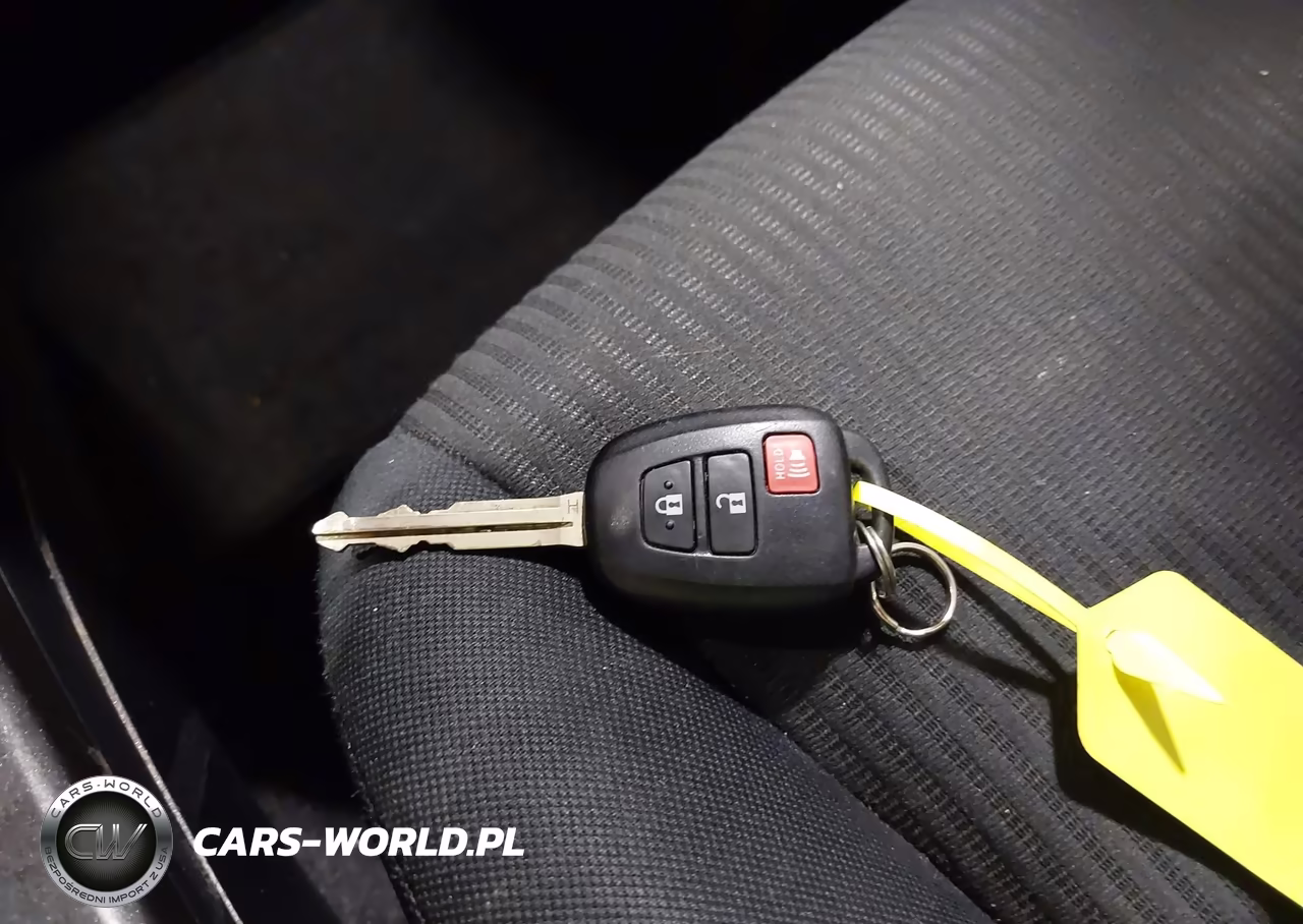 2018 Toyota Rav4 Le VIN:JTMBFREV4JJ723118 - 11