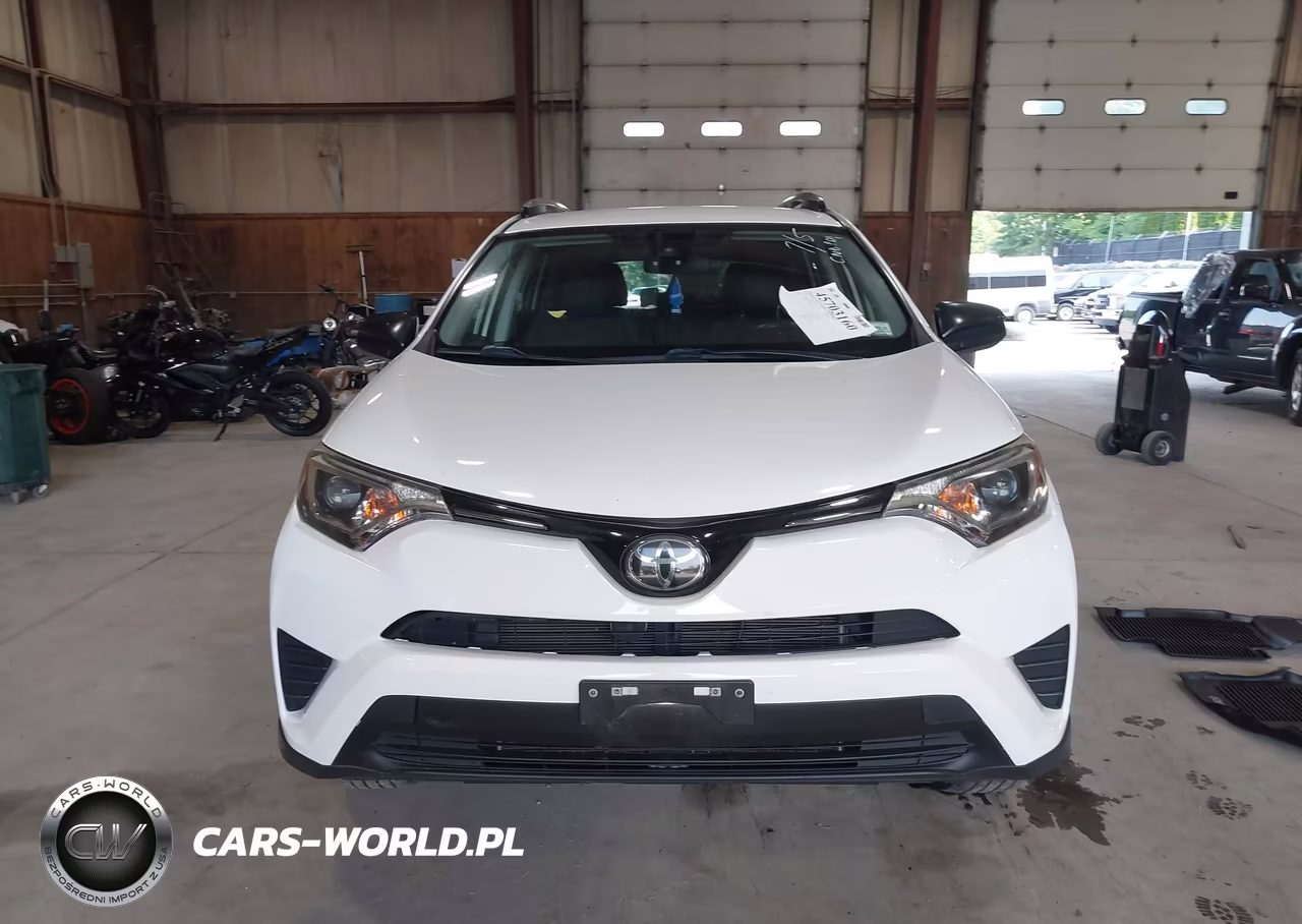 2018 Toyota Rav4 Le VIN:JTMBFREV4JJ723118 - 12