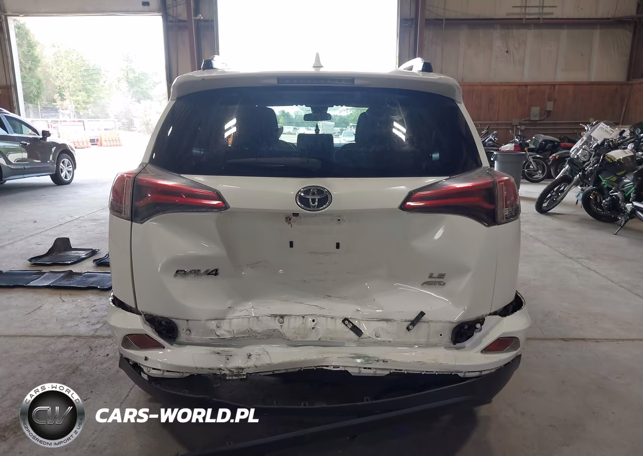 2018 Toyota Rav4 Le VIN:JTMBFREV4JJ723118 - 16