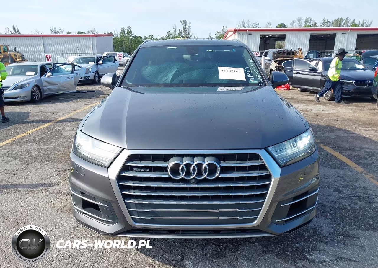 2018 Audi Q7 3.0T Premium VIN:WA1LAAF76JD037210 - 12