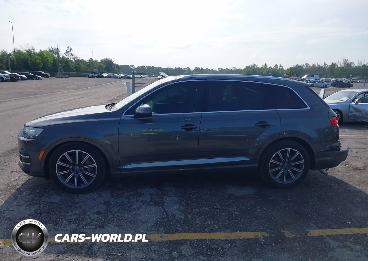 2018 Audi Q7 3.0T Premium VIN:WA1LAAF76JD037210 - 14