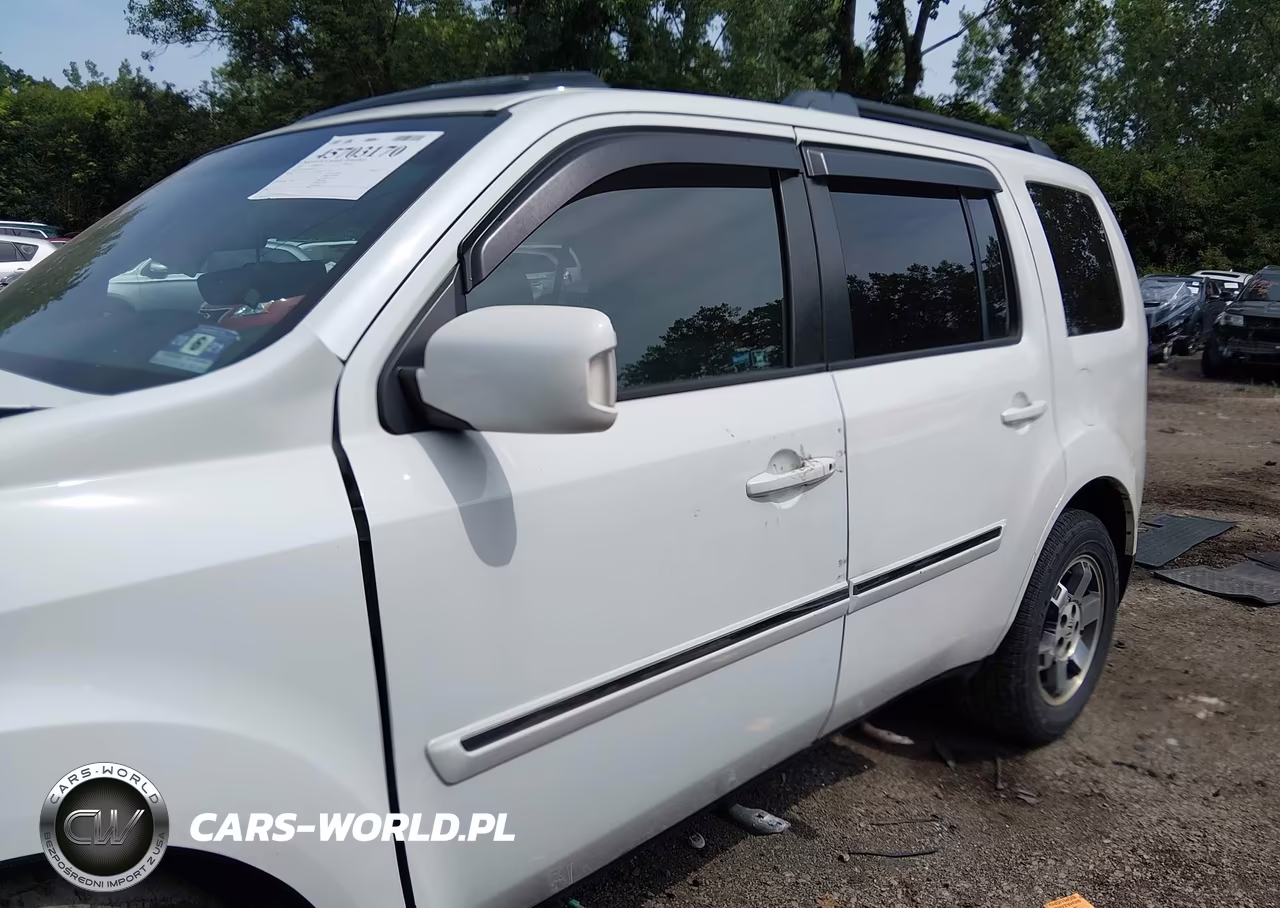 2011 Honda Pilot Touring VIN:5FNYF4H91BB022637 - 15