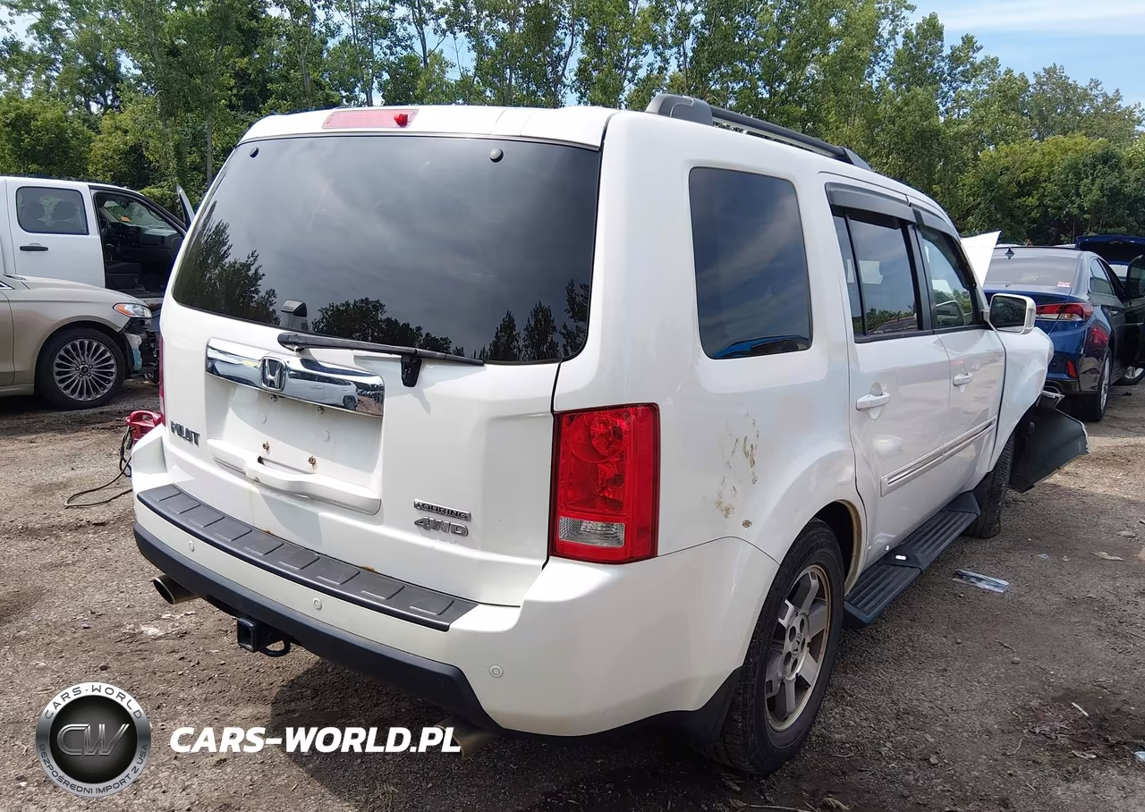 2011 Honda Pilot Touring VIN:5FNYF4H91BB022637 - 4