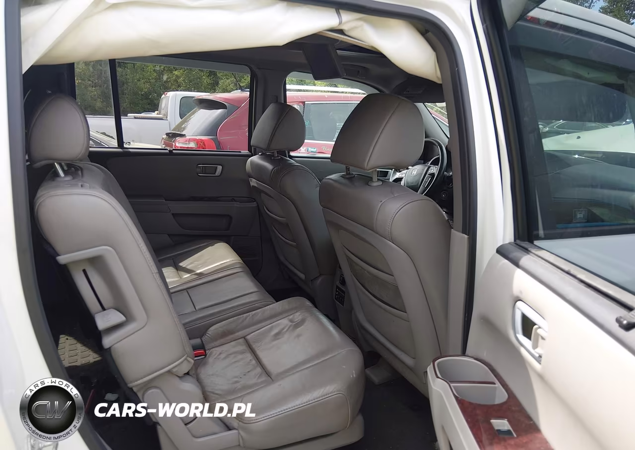 2011 Honda Pilot Touring VIN:5FNYF4H91BB022637 - 8