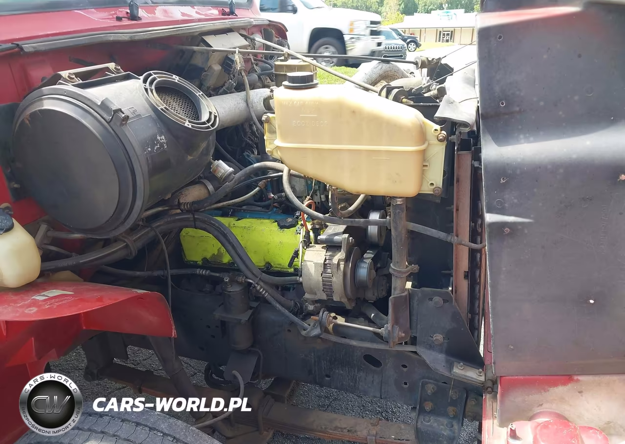 1996 International 4000 4700 VIN:1HTSCABK3TH243296 - 9