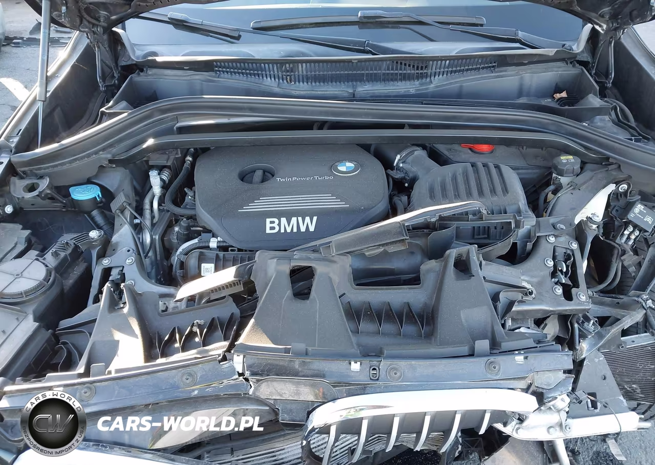 2017 BMW X1 VIN:WBXHU7C30H5H33210 - 10