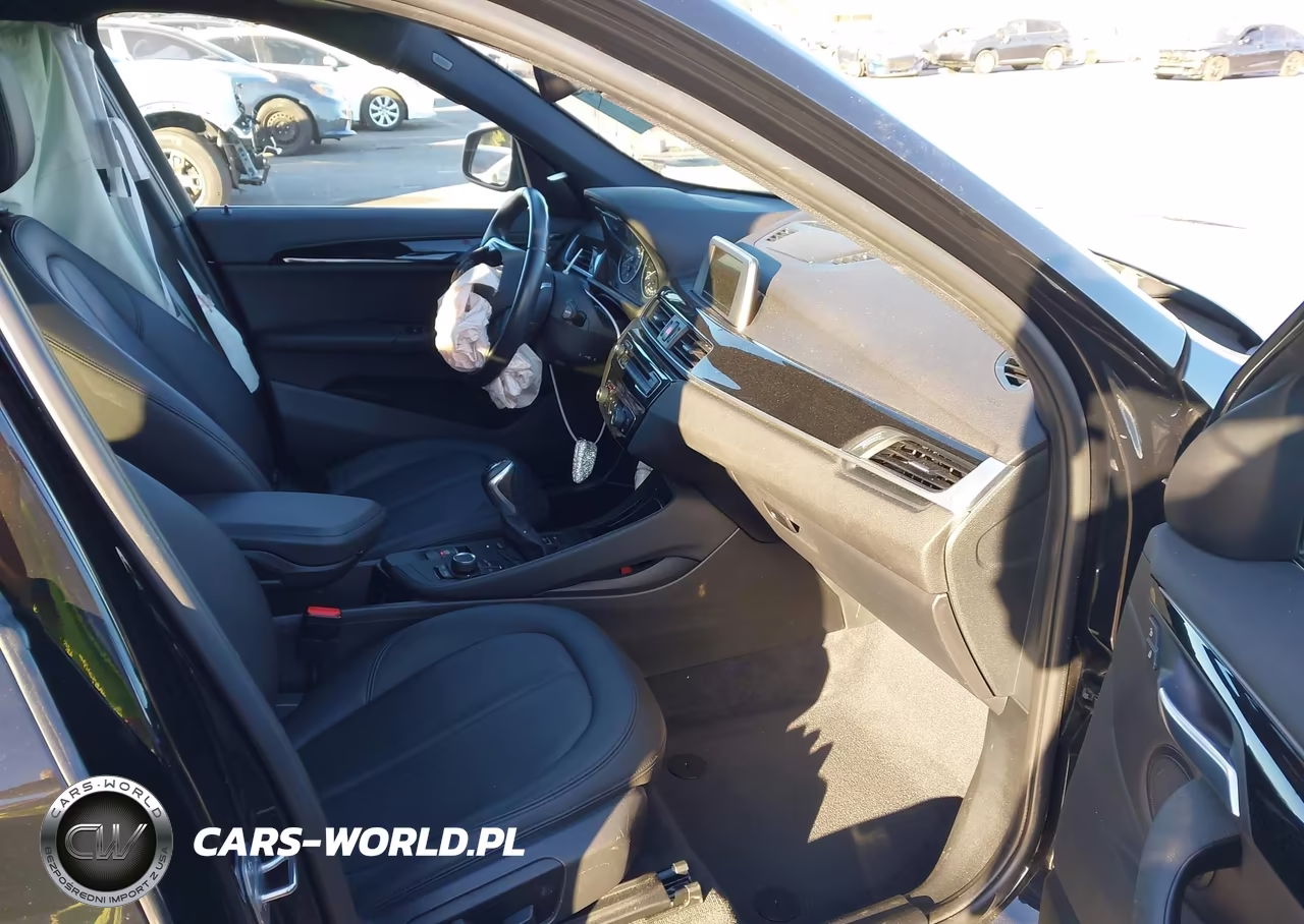 2017 BMW X1 VIN:WBXHU7C30H5H33210 - 5