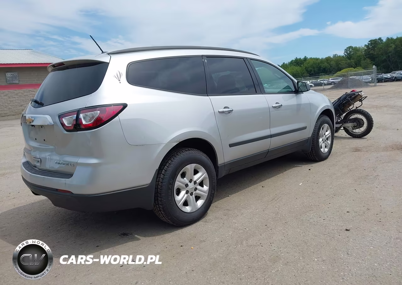 2014 Chevrolet Traverse Ls VIN:1GNKVFED6EJ141737 - 4