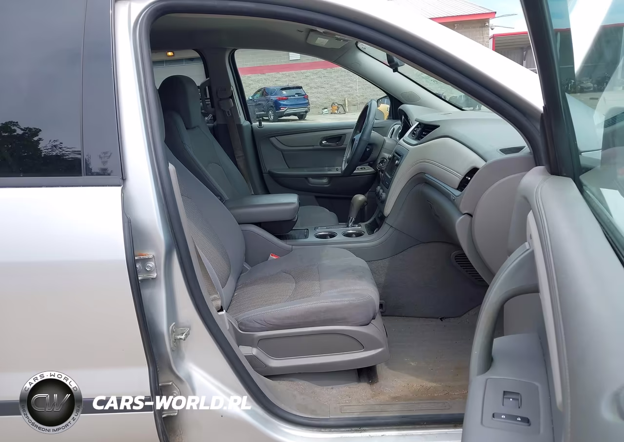 2014 Chevrolet Traverse Ls VIN:1GNKVFED6EJ141737 - 5