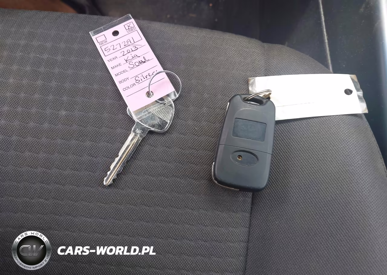2013 Kia Soul VIN:KNDJT2A59D7527291 - 11
