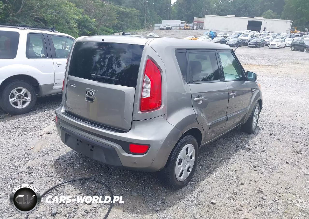 2013 Kia Soul VIN:KNDJT2A59D7527291 - 4