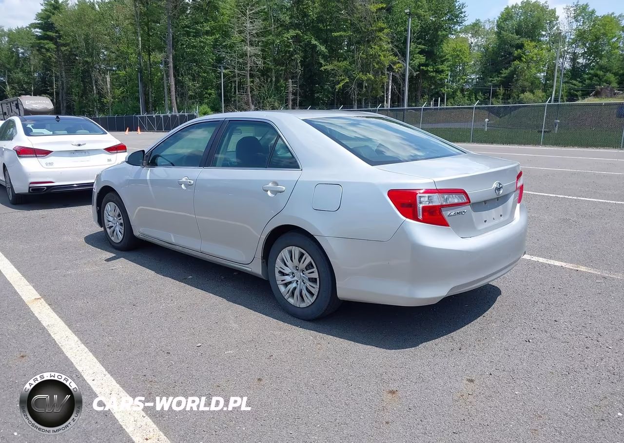 2012 Toyota Camry Le VIN:4T1BF1FK3CU081798 - 3