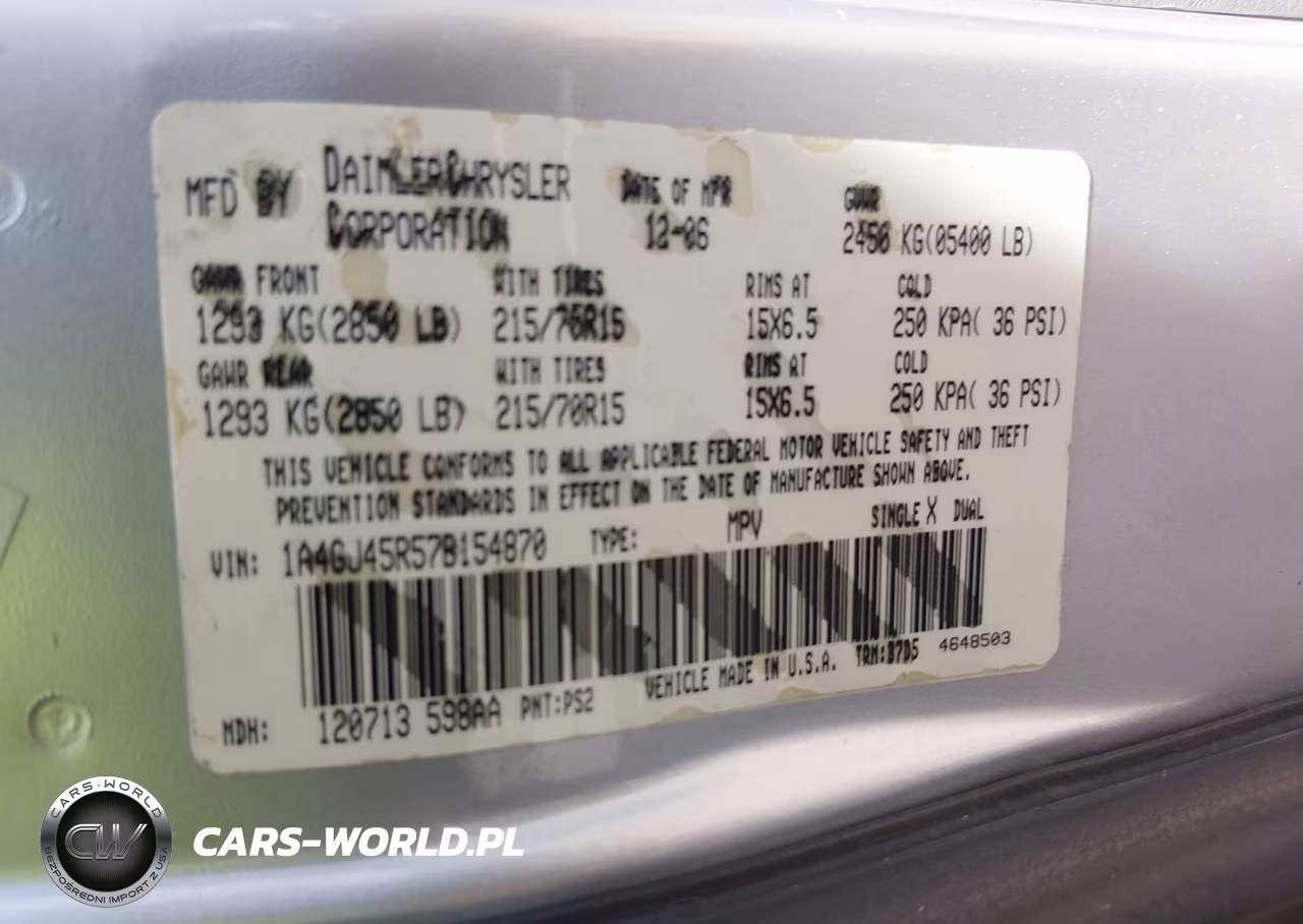 2007 Chrysler Town & Country VIN:1A4GJ45R57B154870 - 9