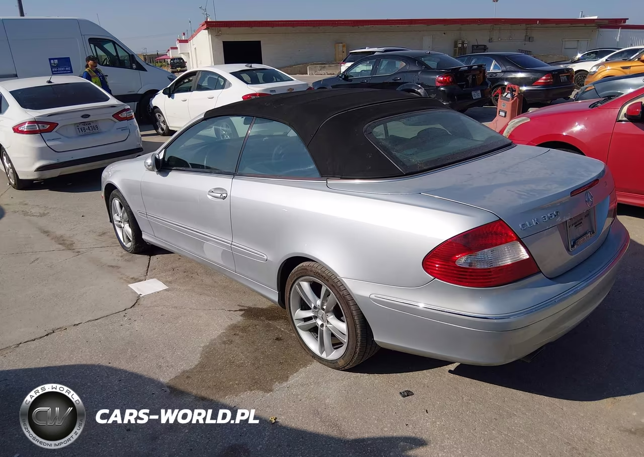 2007 Mercedes-Benz Clk 350 VIN:WDBTK56F47F224944 - 3