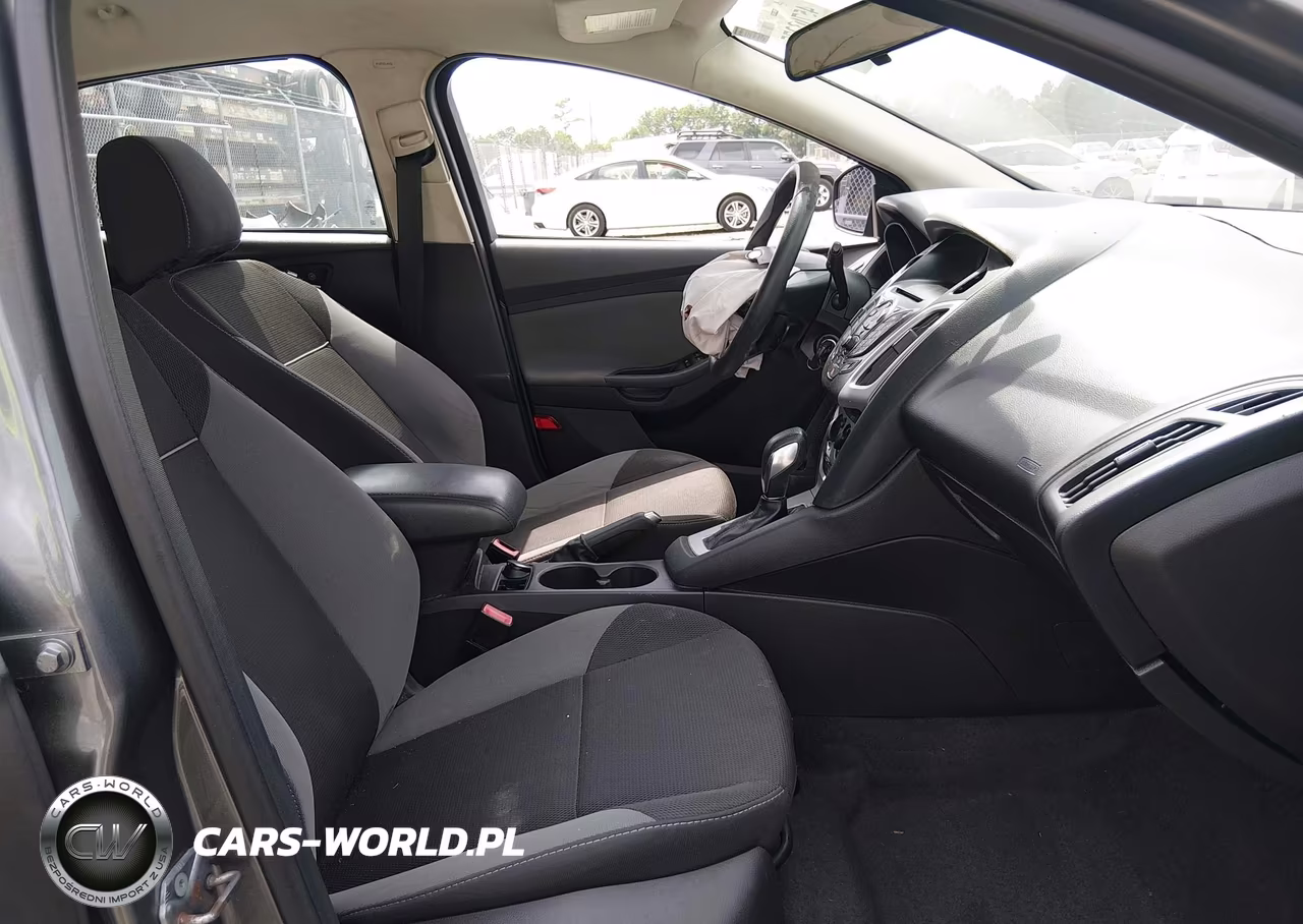 2013 Ford Focus Se VIN:1FADP3K28DL338463 - 5