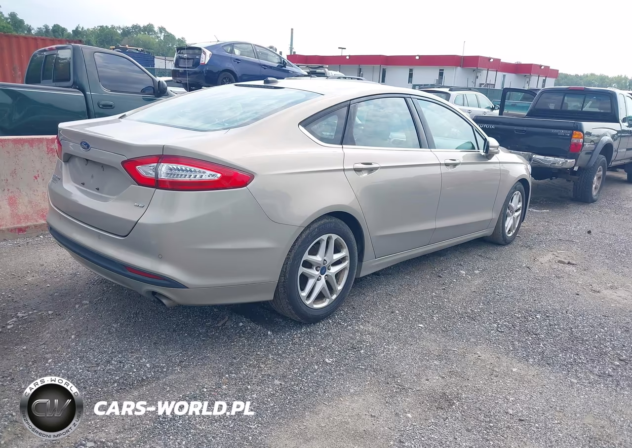 2015 Ford Fusion Se VIN:3FA6P0H78FR220394 - 4