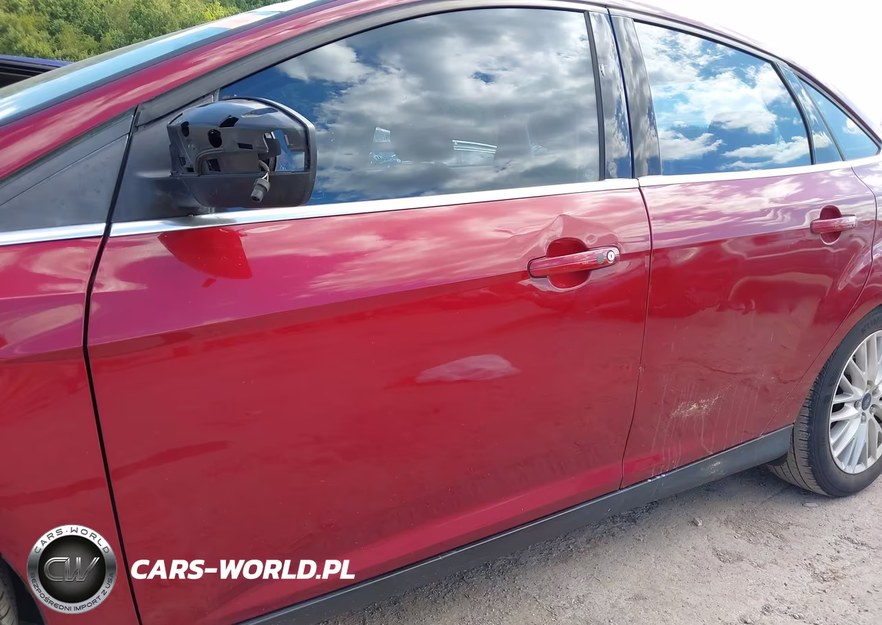 2014 Ford Focus Titanium VIN:1FADP3J26EL320398 - 12