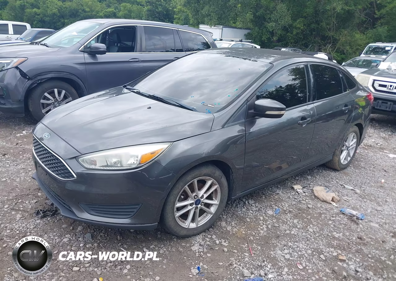 2015 Ford Focus Se VIN:1FADP3F22FL233527 - 2