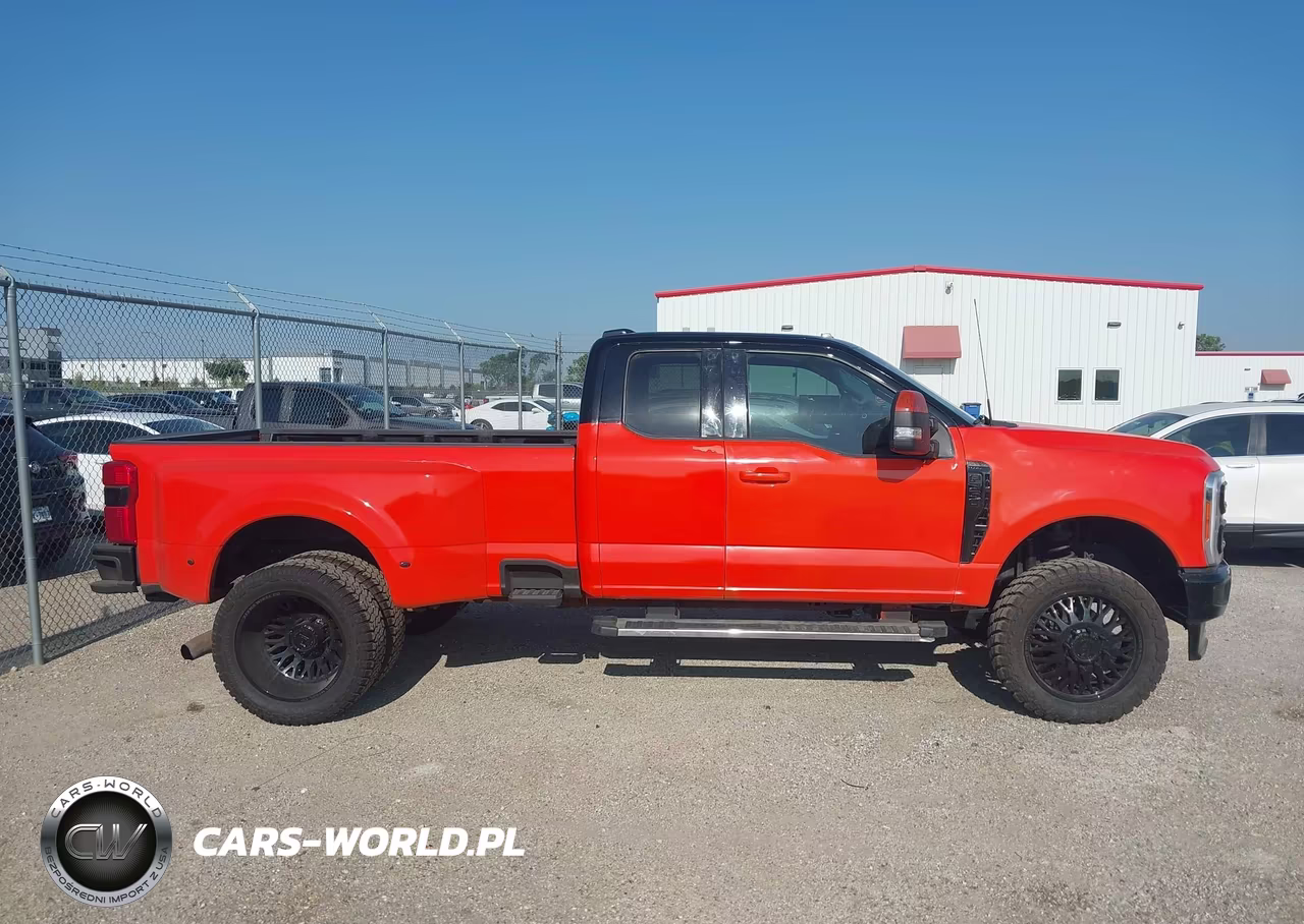 2023 Ford Super Duty F-350 Drw Lariat VIN:1FT8X3DN3PED91373 - 14