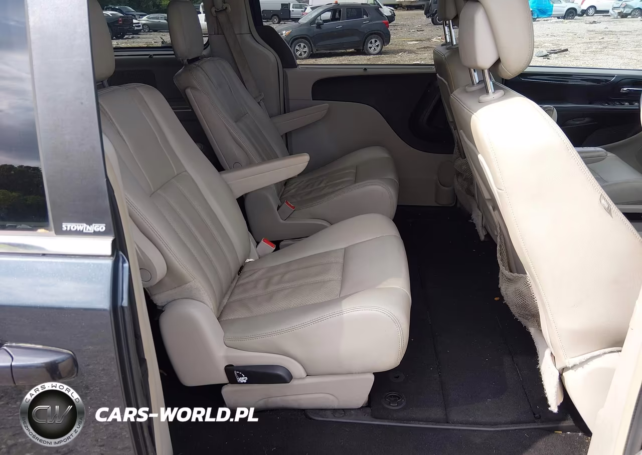2014 Chrysler Town & Country Touring-L VIN:2C4RC1CG1ER163993 - 8