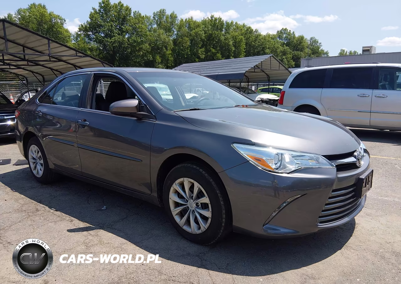 2015 Toyota Camry Le