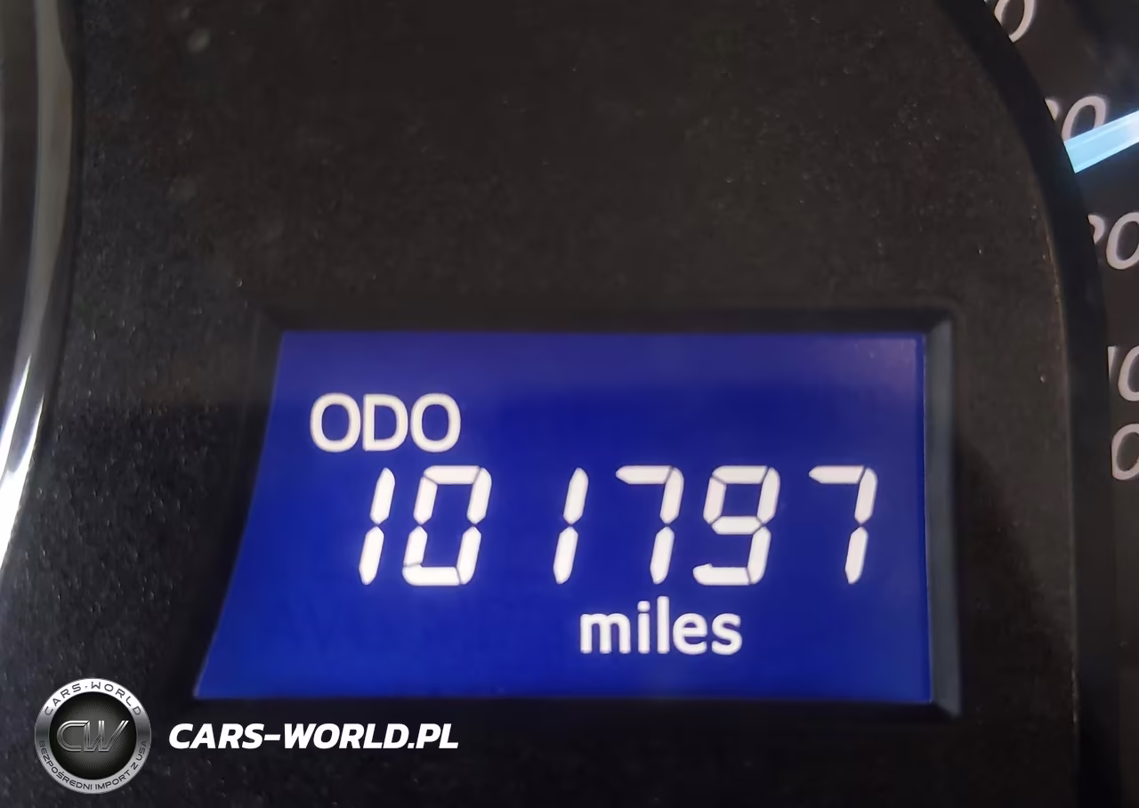 2015 Toyota Camry Le VIN:4T1BF1FK1FU073834 - 15