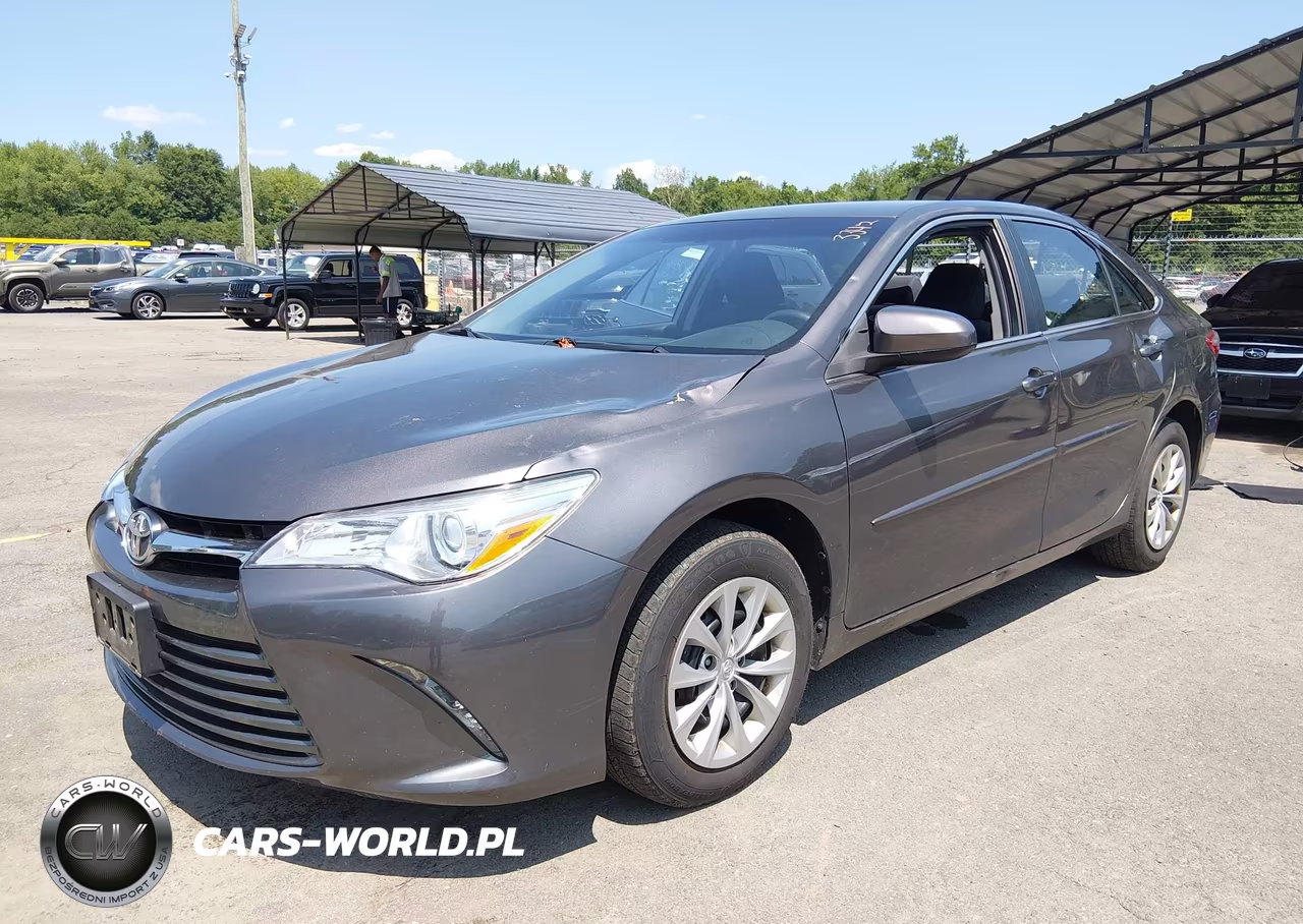 2015 Toyota Camry Le VIN:4T1BF1FK1FU073834 - 2