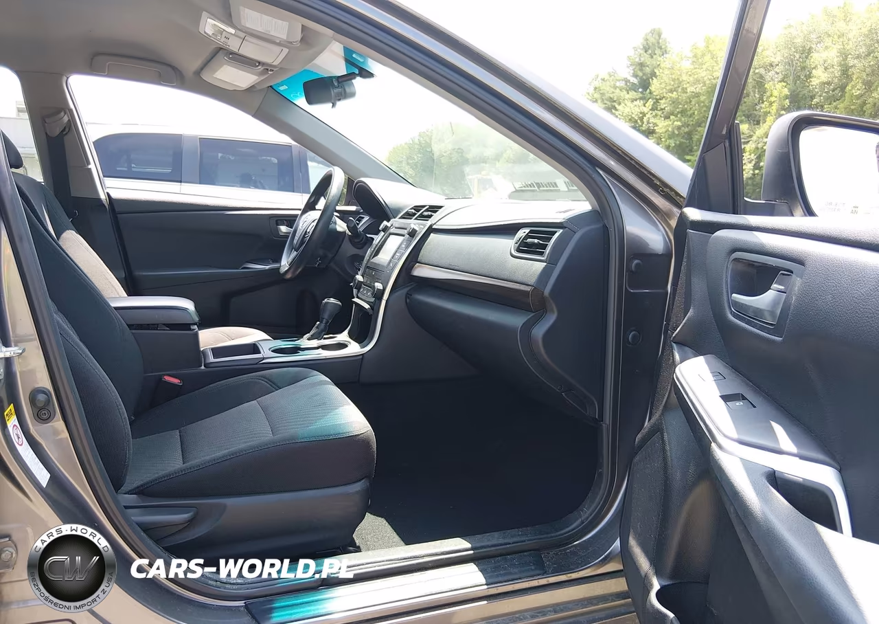 2015 Toyota Camry Le VIN:4T1BF1FK1FU073834 - 5