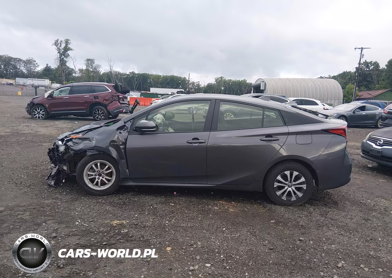 2020 Toyota Prius Xle Awd-E VIN:JTDL9RFU1L3022142 - 14