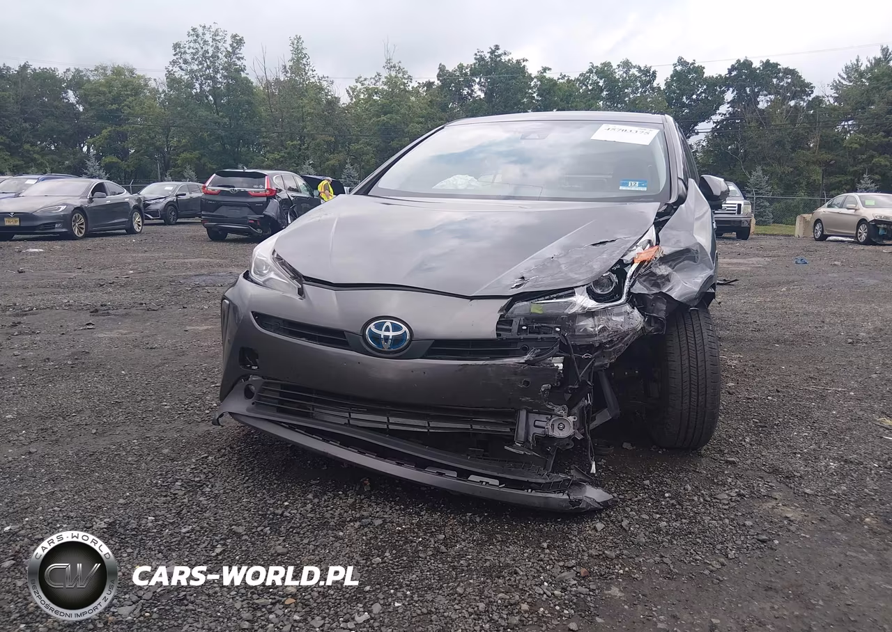 2020 Toyota Prius Xle Awd-E VIN:JTDL9RFU1L3022142 - 6