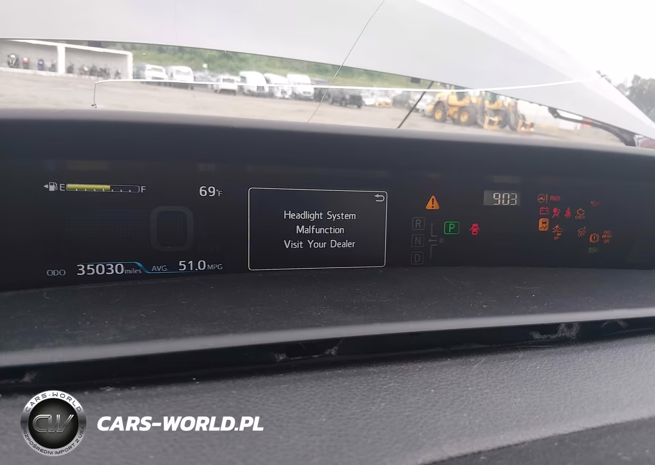 2020 Toyota Prius Xle Awd-E VIN:JTDL9RFU1L3022142 - 7