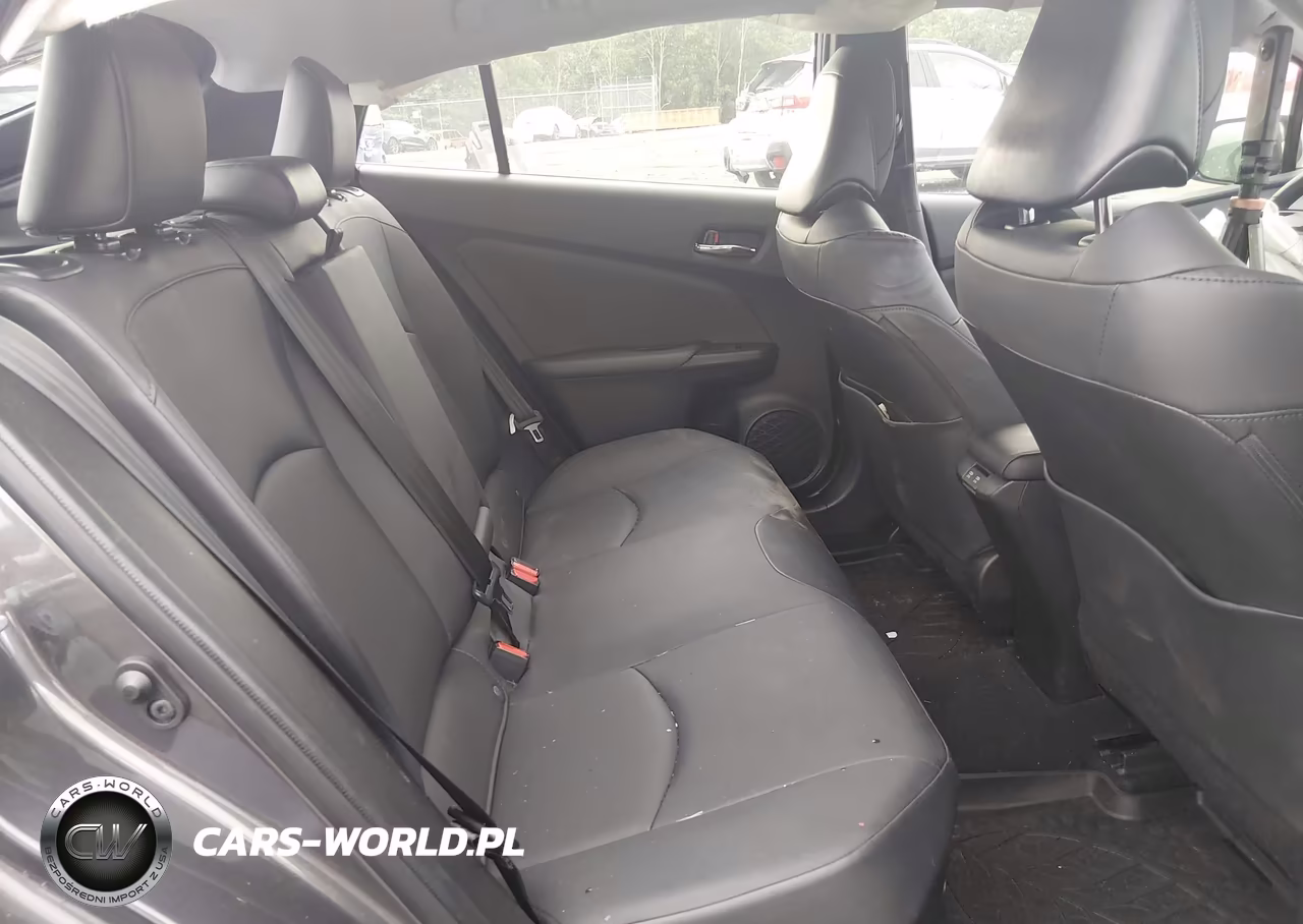 2020 Toyota Prius Xle Awd-E VIN:JTDL9RFU1L3022142 - 8