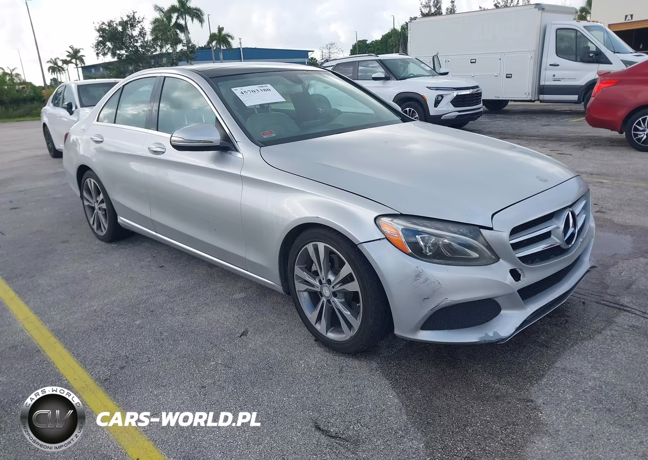 2017 Mercedes-Benz C 300 VIN:55SWF4JB6HU184145 - 1