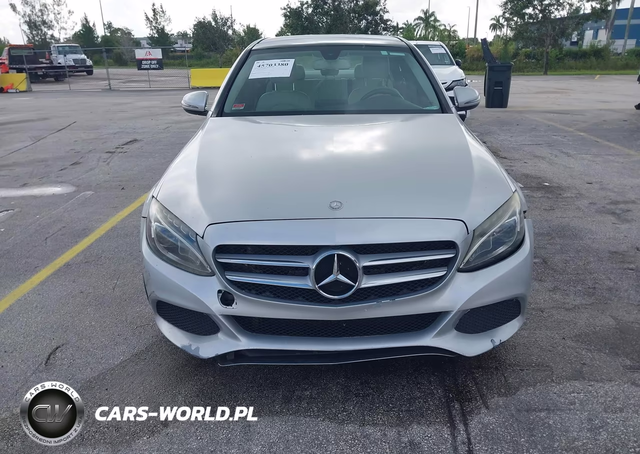 2017 Mercedes-Benz C 300 VIN:55SWF4JB6HU184145 - 6