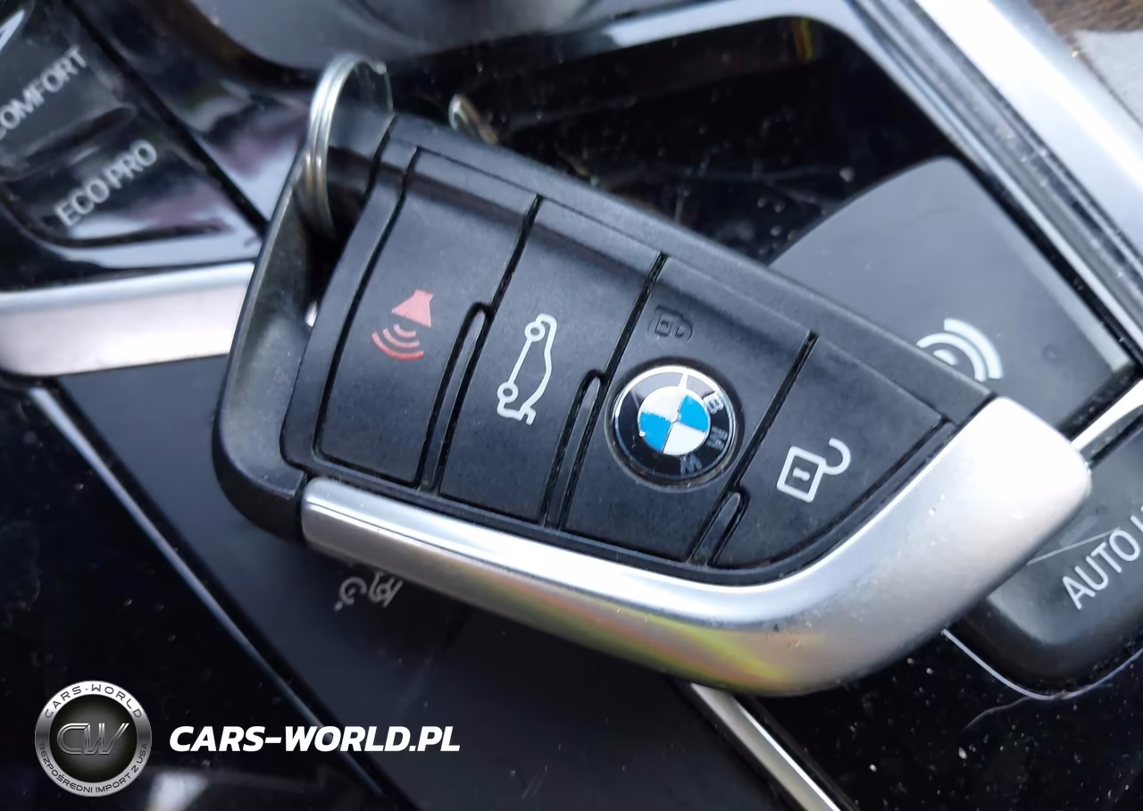 2019 BMW X3 xDrive30I VIN:5UXTR9C50KLP96621 - 11