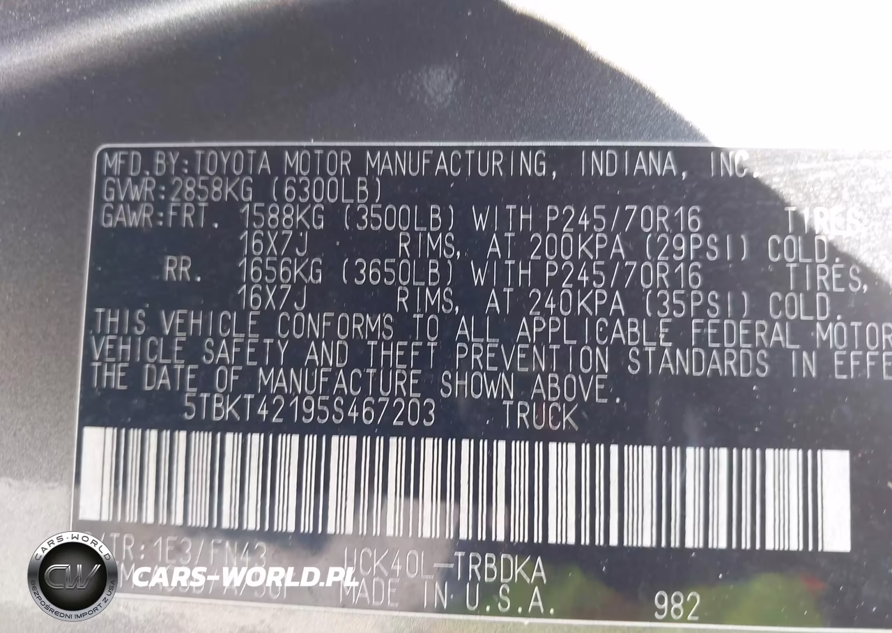 2005 Toyota Tundra VIN:5TBKT42195S467203 - 9