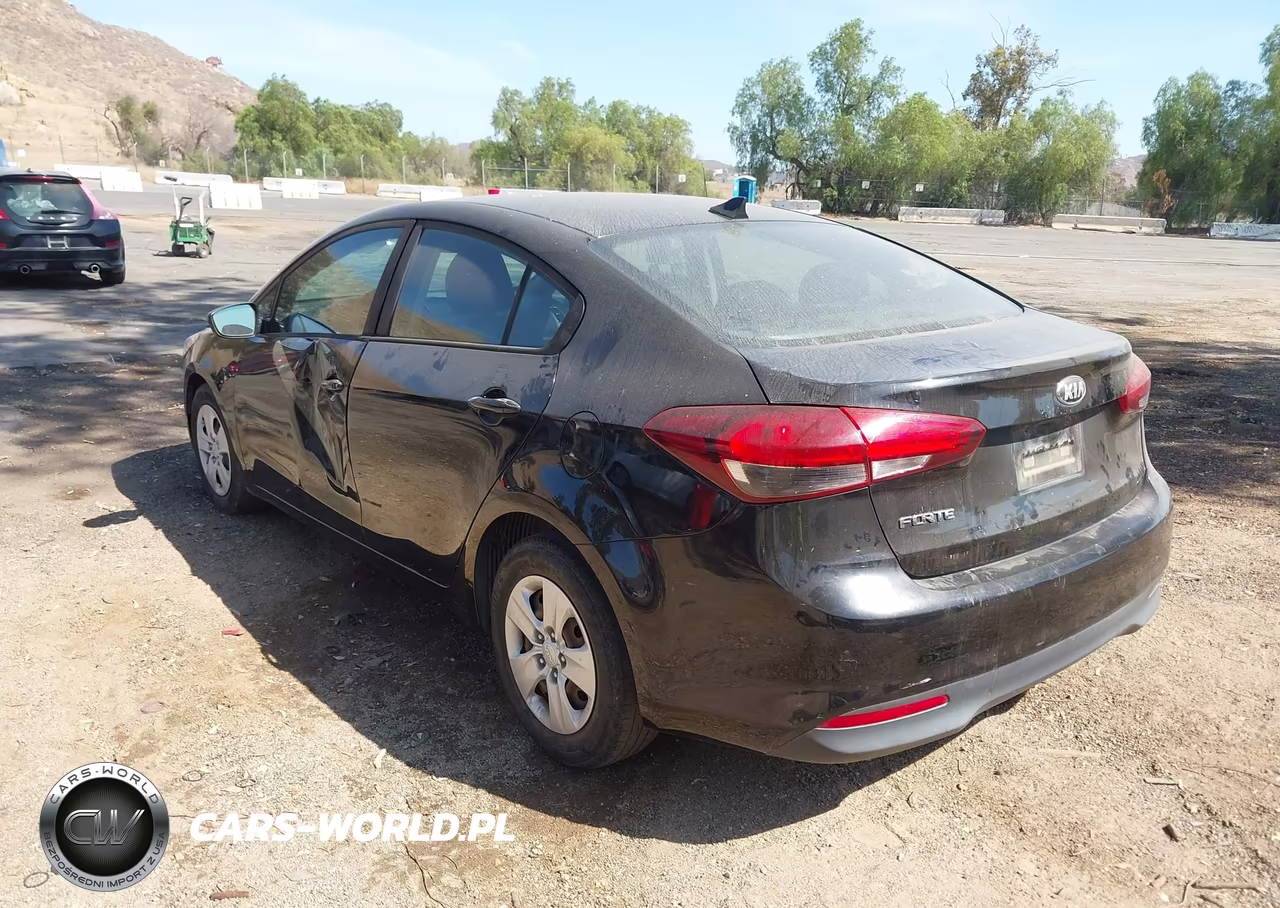 2018 Kia Forte Lx VIN:3KPFK4A72JE234818 - 3