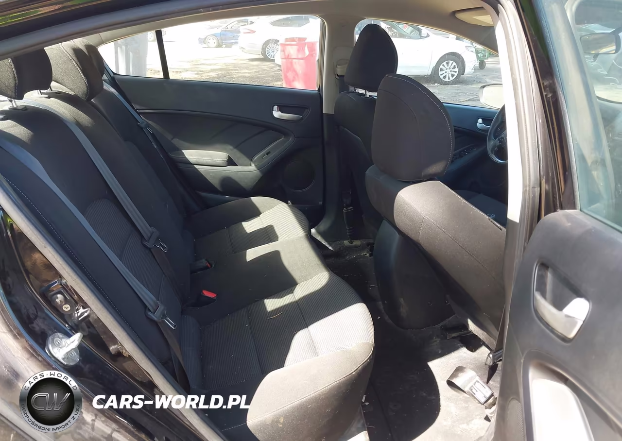 2018 Kia Forte Lx VIN:3KPFK4A72JE234818 - 8