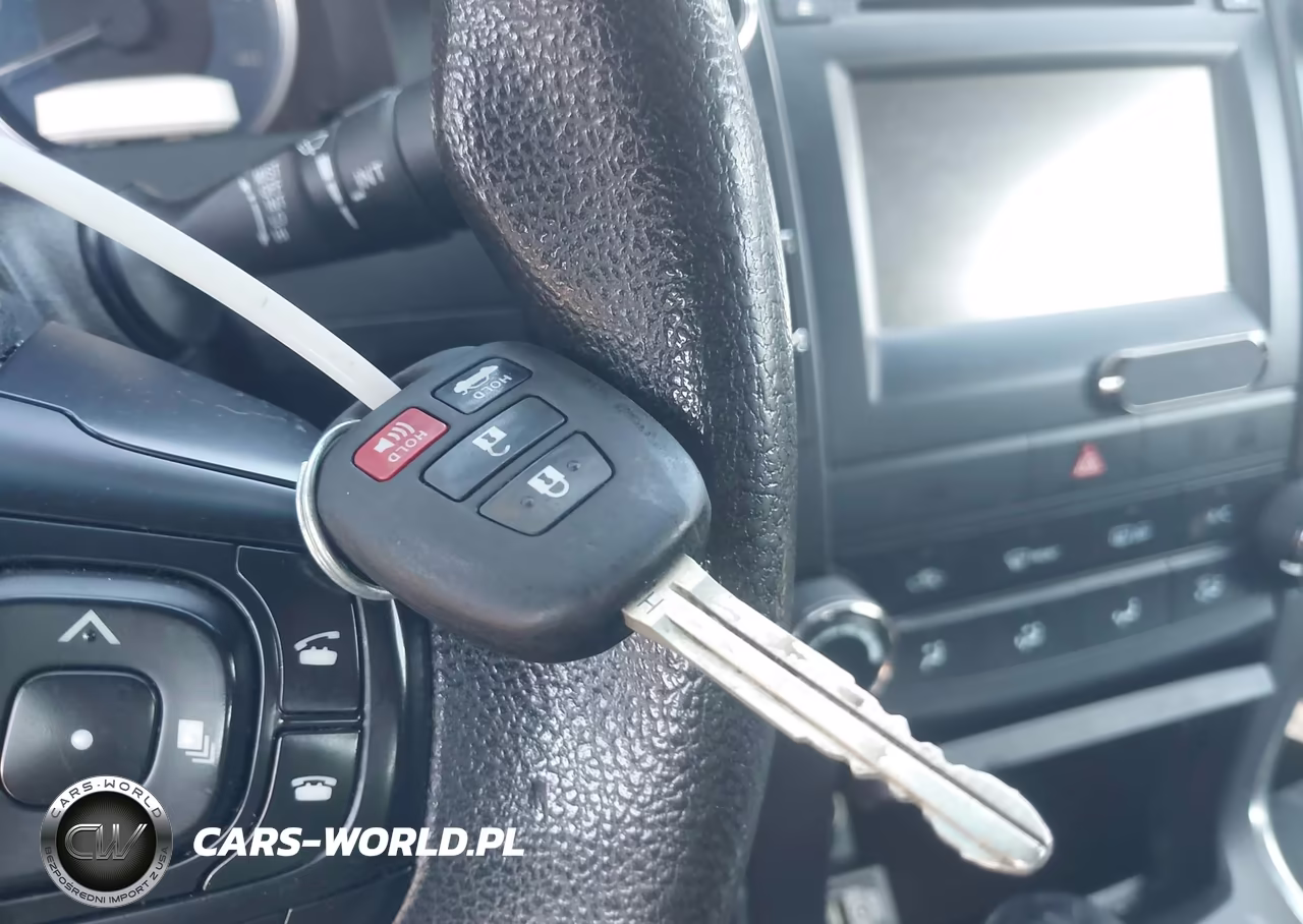 2016 Toyota Camry Le VIN:4T1BF1FK0GU557138 - 11