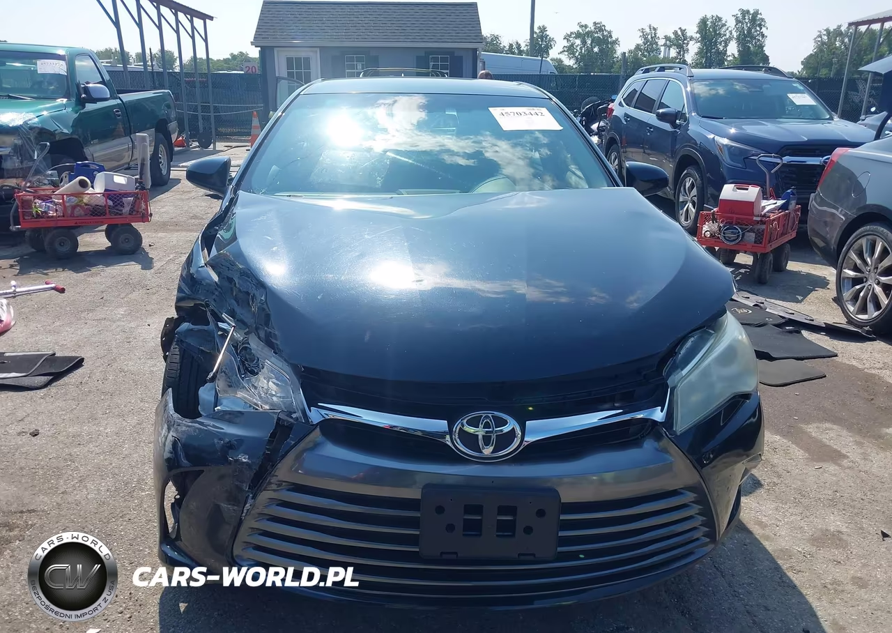 2016 Toyota Camry Le VIN:4T1BF1FK0GU557138 - 12