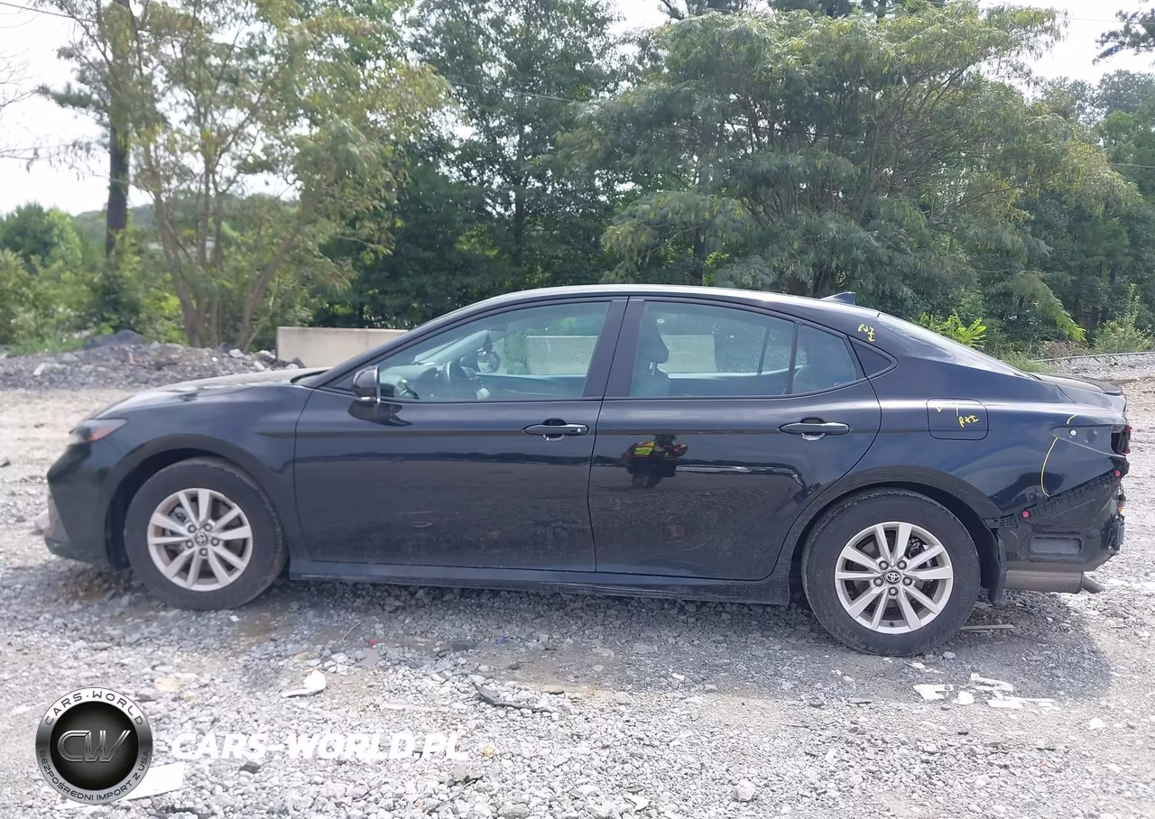 2025 Toyota Camry Le VIN:4T1DAACK8SU606588 - 14